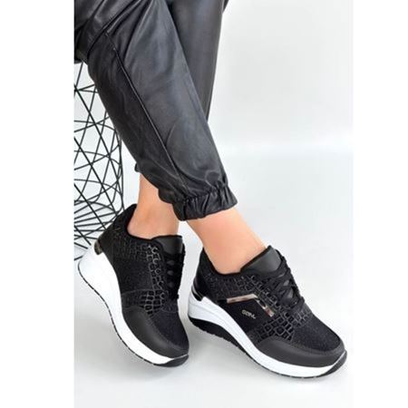 Geja Siyah Cilt Bağcıklı Beyaz Tabanlı Spor Ayakkabı